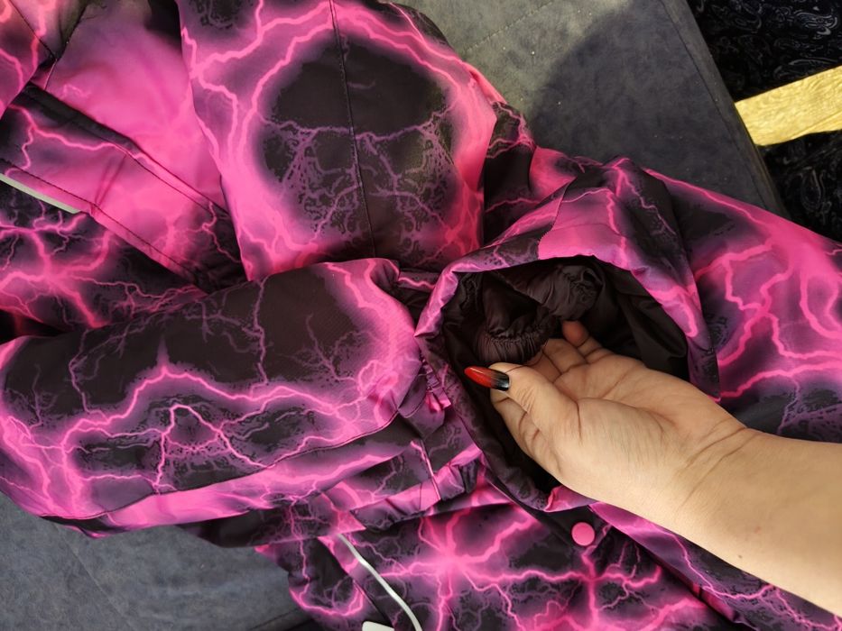 Продам новый на девочку