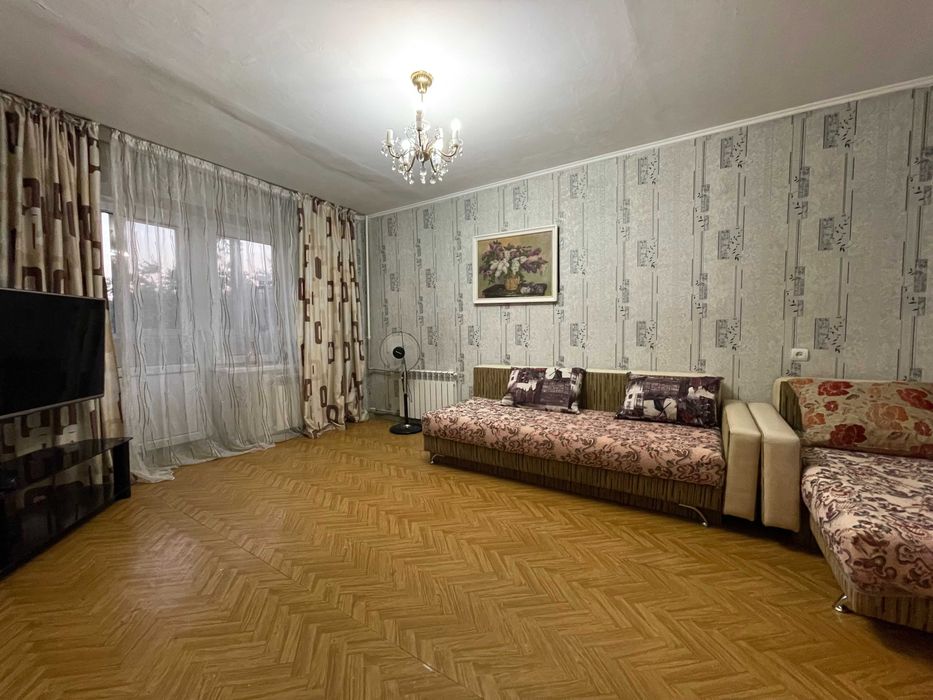 Продаётся 1 ком. квартира в мкр.Орбита-4