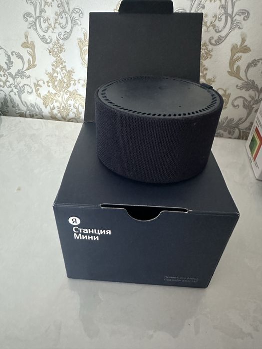 Алиса умная колонка