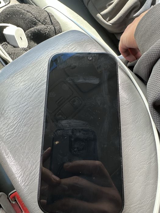Iphone 16 pro продаю