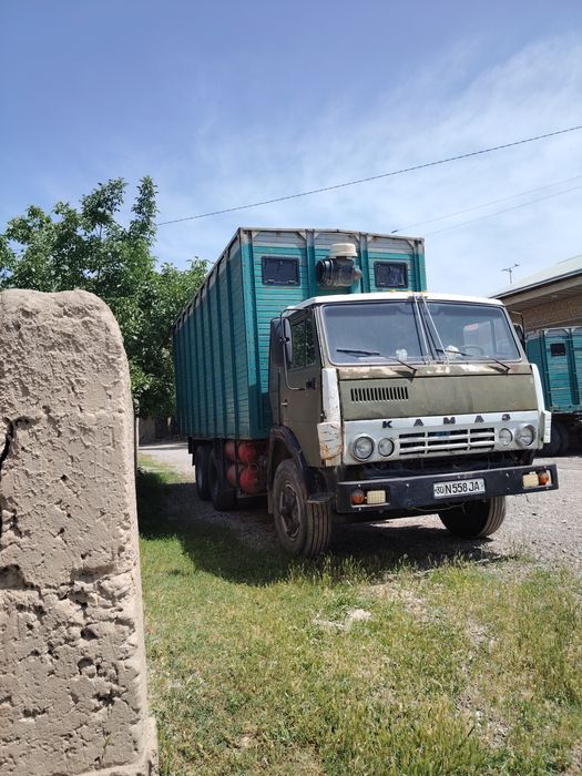 Avtomobil kamaz 1987