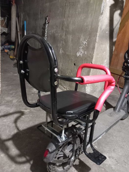 НОВИ Безопасна детска седалка , столче  за ел. тротинетки и велосипеди