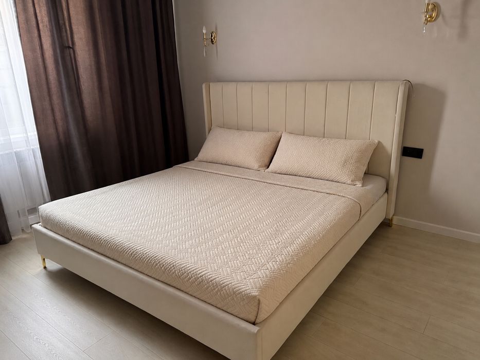 Продам кровать размер 200*200