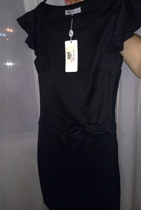 Чёрное мини платье