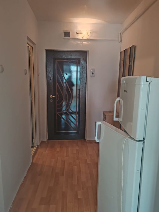 Proprietar închiriez garsonieră I2 în spate la Reno Doja