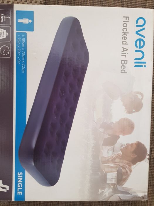 Чисто нови надуваеми душеци