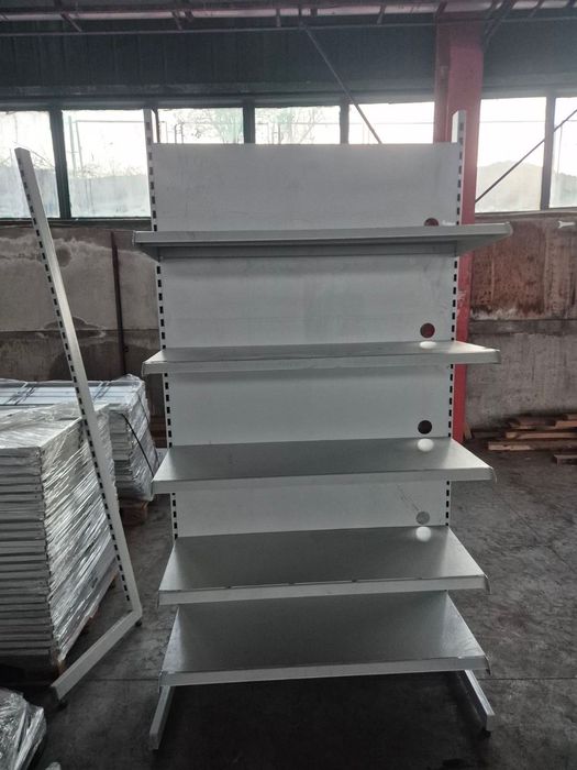 Крайстенен стелаж