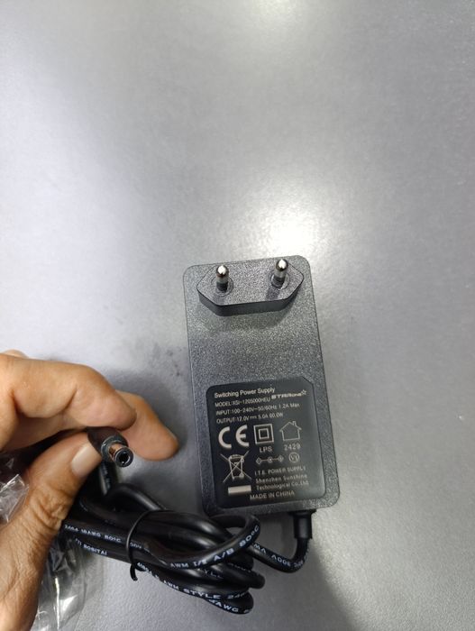 12 v 3 a,4 a ,5 a original  Adapter(36w)mi monitor