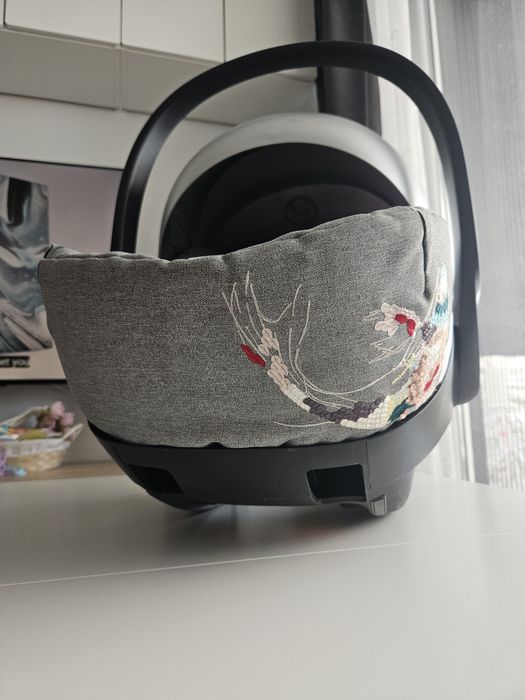 Столче за кола Cybex Cloud Q – Fashion