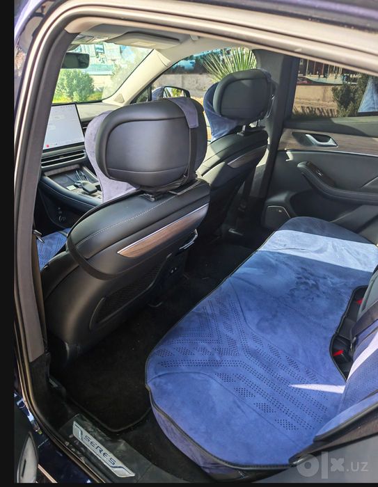 Seres 5 EV (Aito M5)
