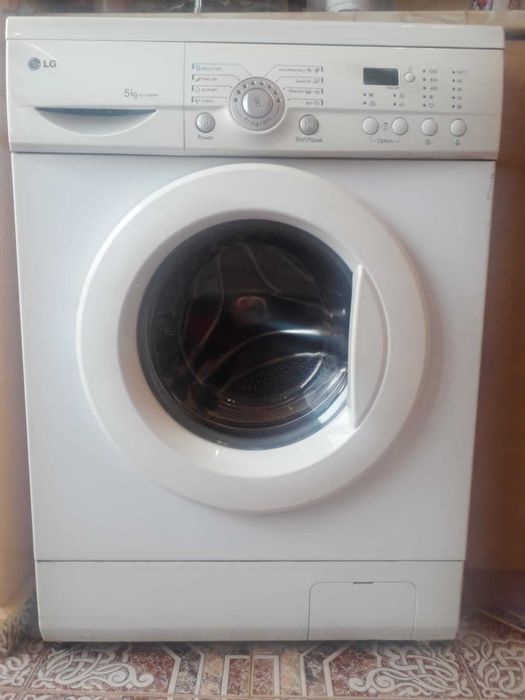 Предлагам пералня LG
