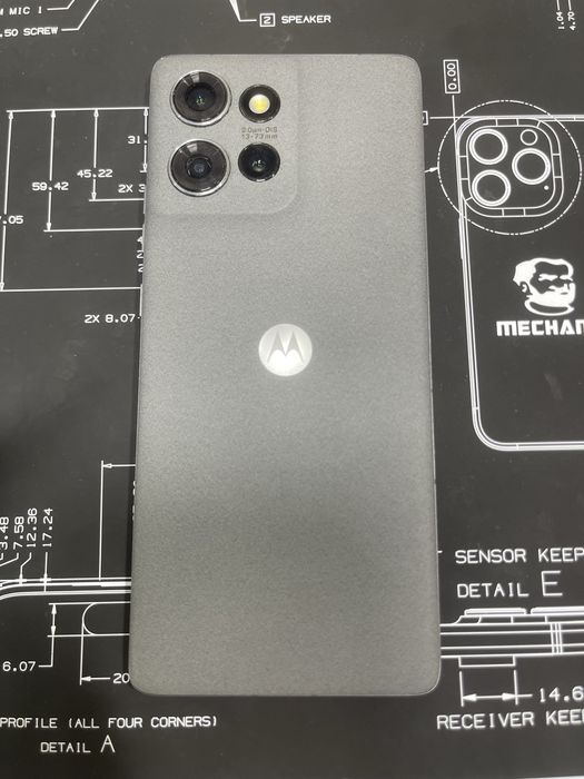 Motorola edge 50 12/512gb