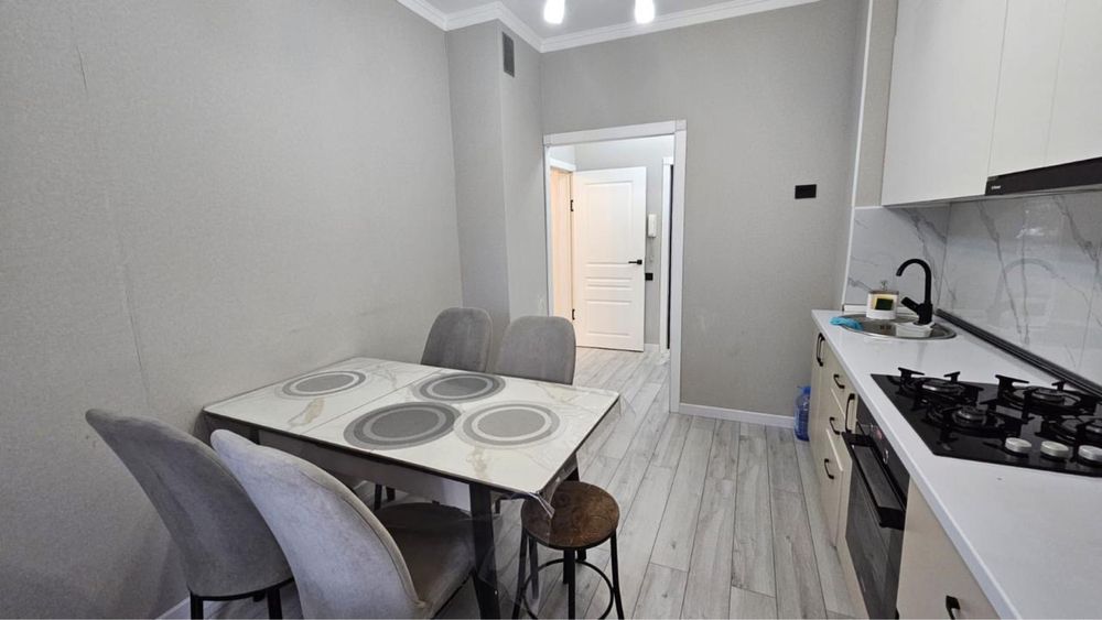 Стол со стульями 6шт