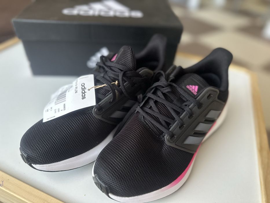 Нови Маратонки Adidas 39 номер