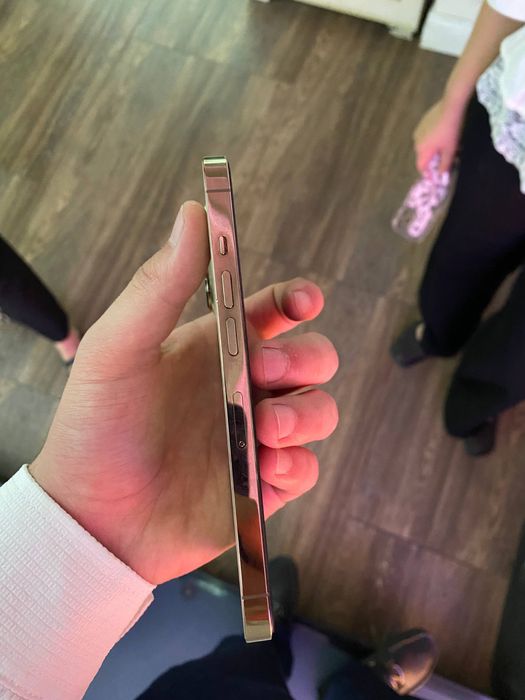 iPhone 13 pro Gold