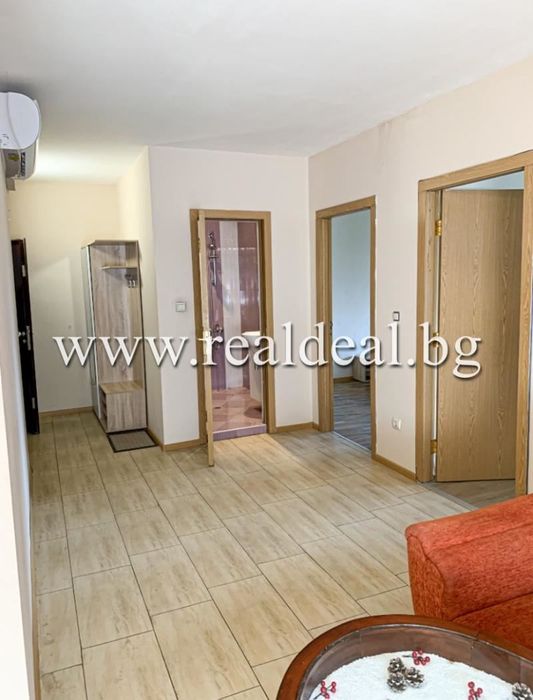 Дава се под наем Тристаен апартамент в София, Обеля 1 - 120 кв.м за 348.84 € - Снимка #3