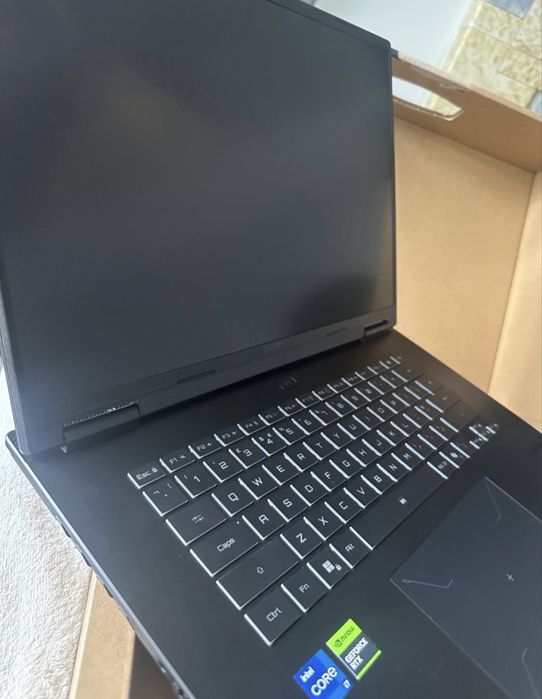GIGABYTE A16 16" Gaming Laptop - AMD Ryzen 7, RTX 5060, 1 TB SSD
