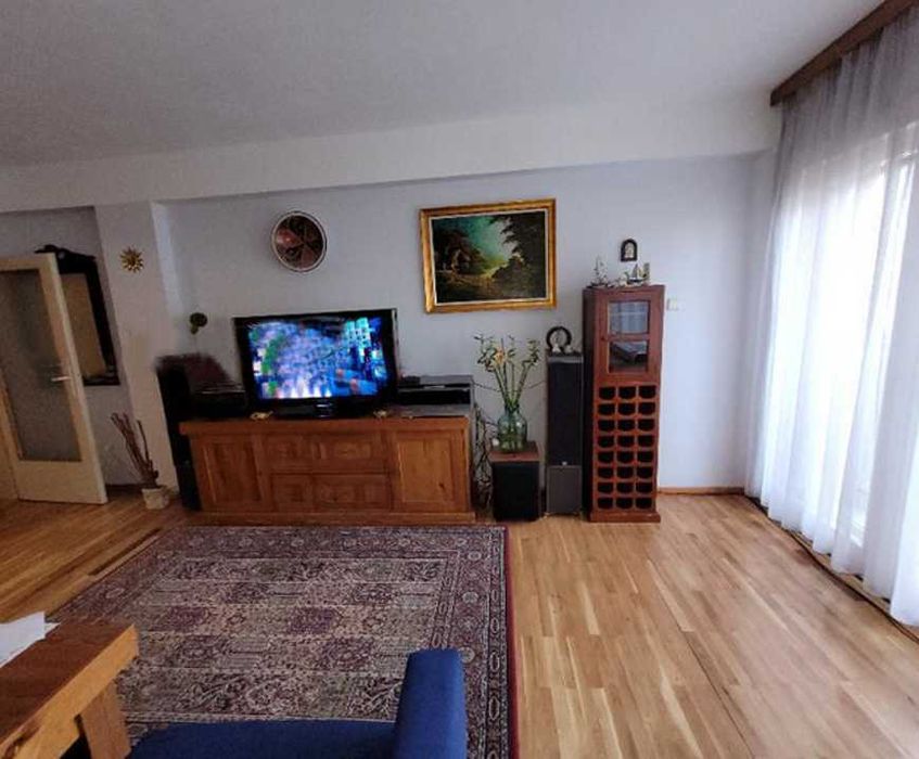Дава се под наем Двустаен апартамент в София, Оборище - 65 кв.м за 698.19 € - Снимка #1