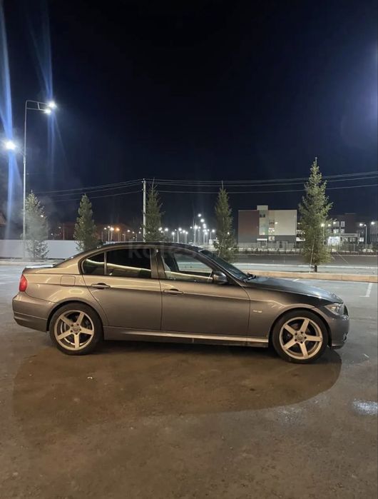 Продам BMW 318 E90 рестайлинг