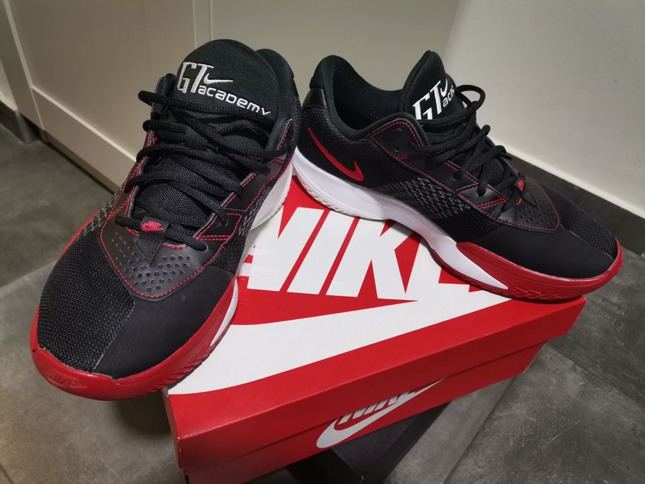 Маратонки Nike  GT Cut Academy