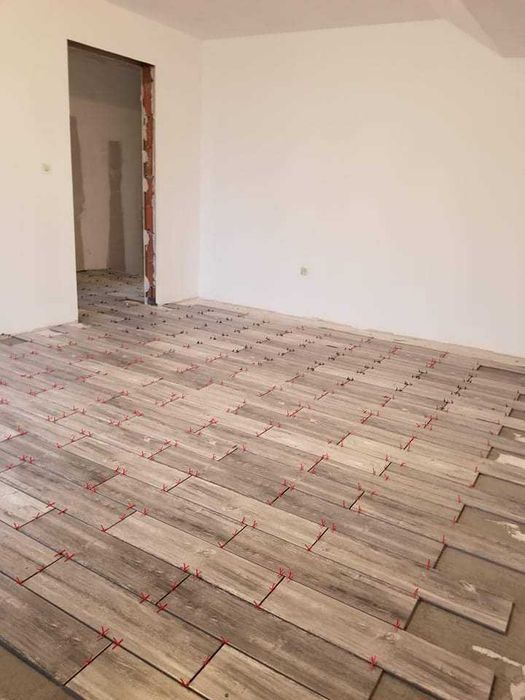 Meserias  de /Rigips, gresie faianta ,placări polistiren