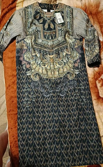 платье с рукавом 3/4