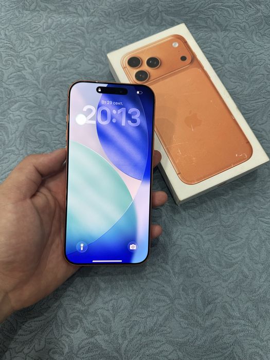 iPhone 17 Pro Max 256GB Cosmic Orange