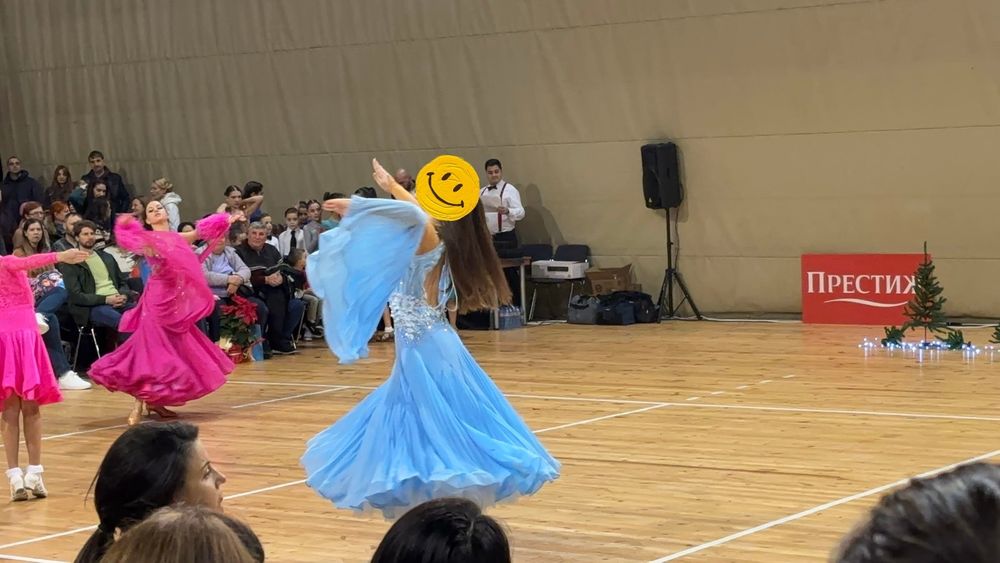 Рокля за стандартни танци