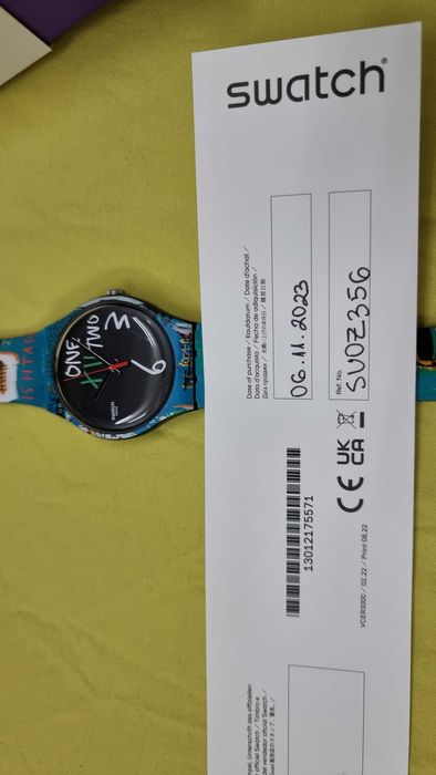 Часовник Swatch Ishtar By Jean-Michel Basquiat SUOZ356