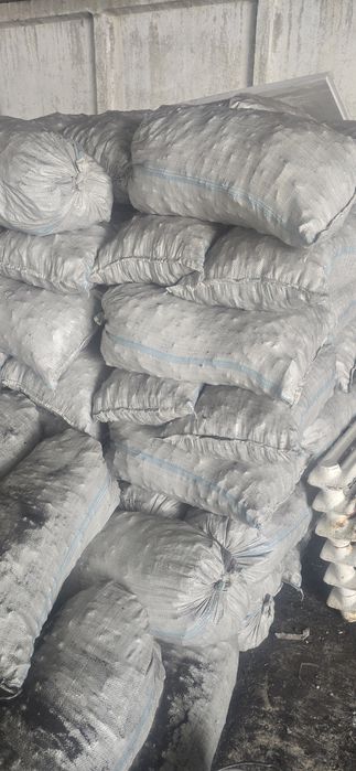 Уголь, дрова в мешках