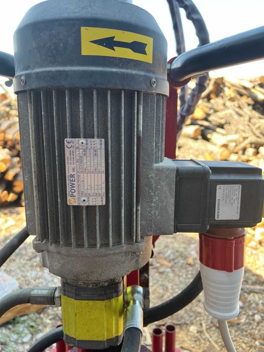 Цепачка за дърва AMR Vogesen Blitz HVEL12 12-тона