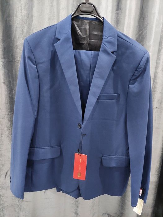 продам пиджаки и костюмы классика