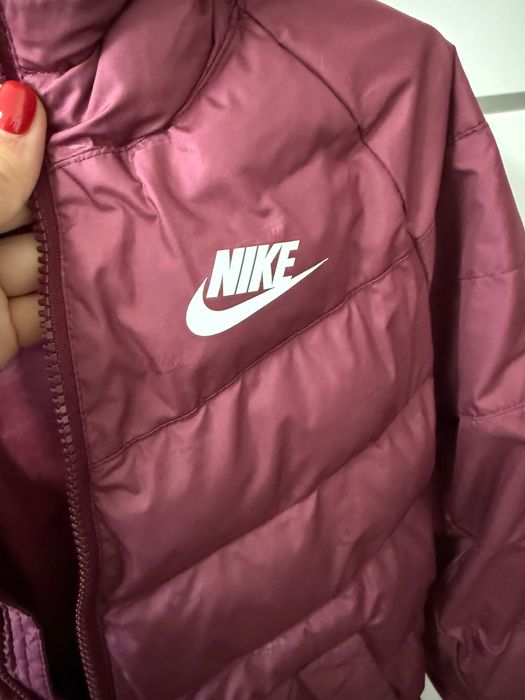 Зимно яке Nike без забележки