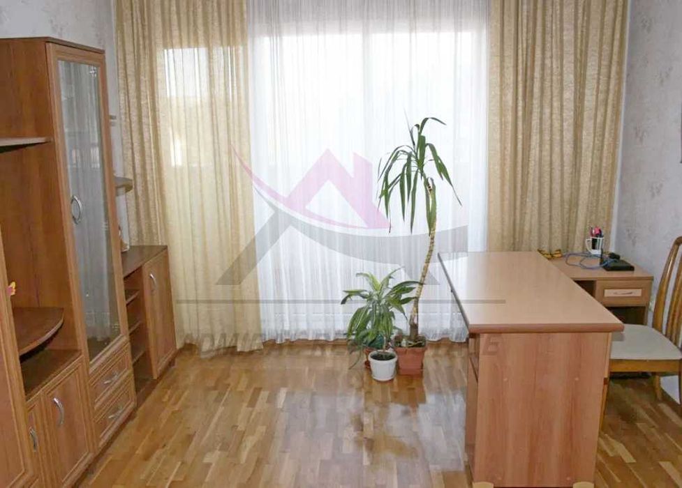 Дава се под наем Тристаен апартамент в Варна, Бриз - 90 кв.м за 486 € - Снимка #3