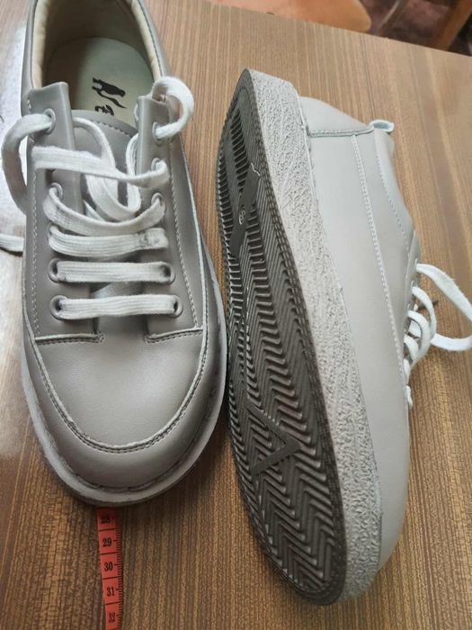 Италиански обувки от естествена кожа 38 номер