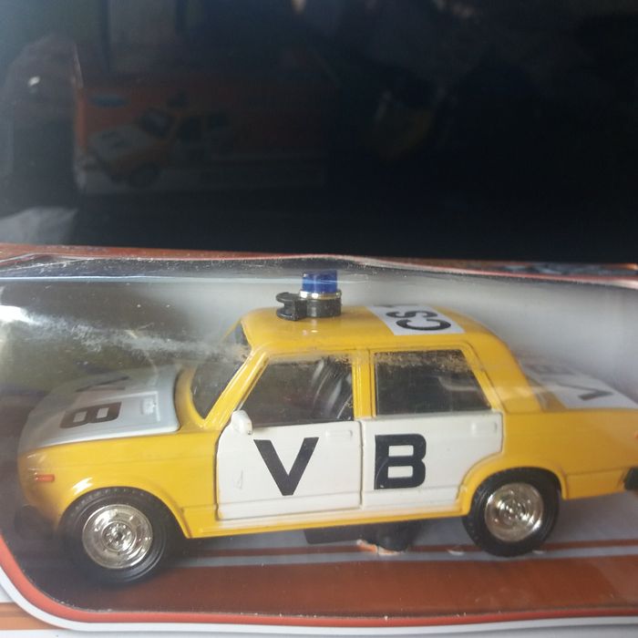 ВОЛГА 2106  1.32 BOND.1.36.  1.18мащаб