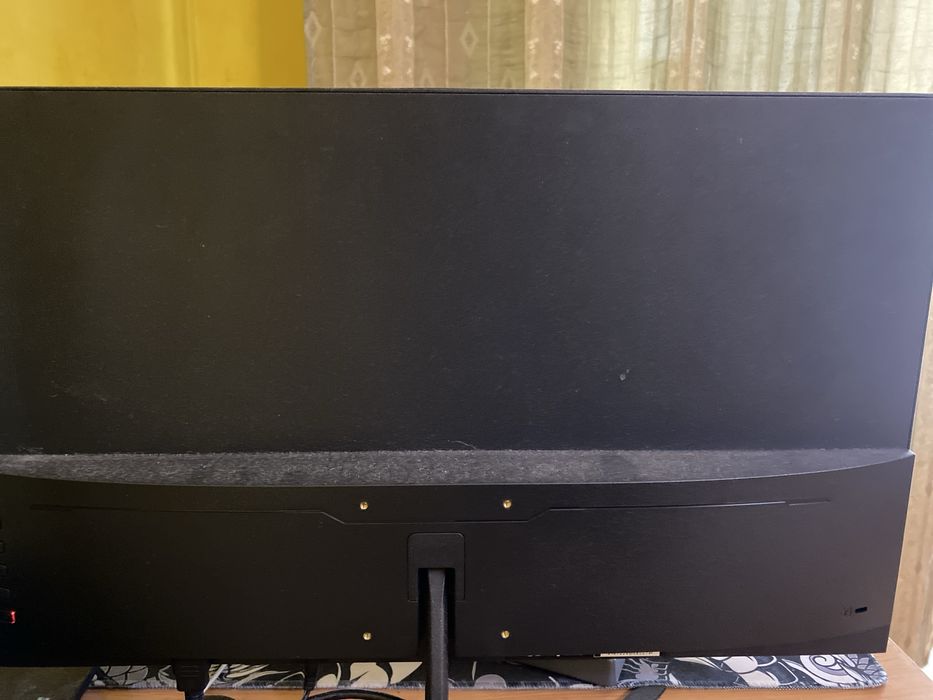 Монитор Vega 100герц