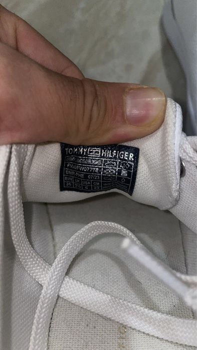 Tommy hilfiger кецове