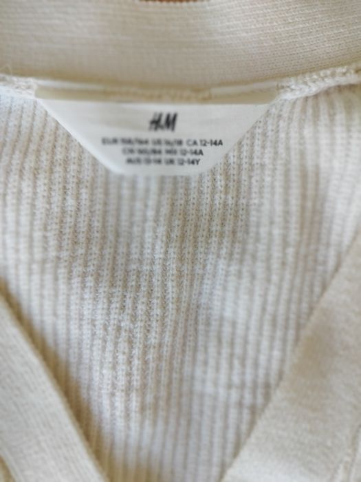 H&M плетена жилетка v-образно деколте