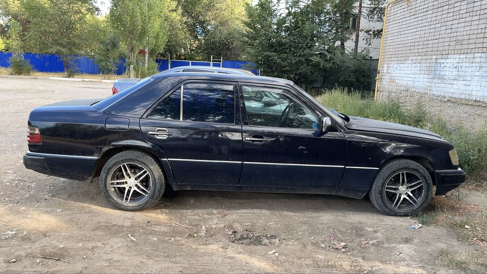 Продам Mercedes-Benz E200
