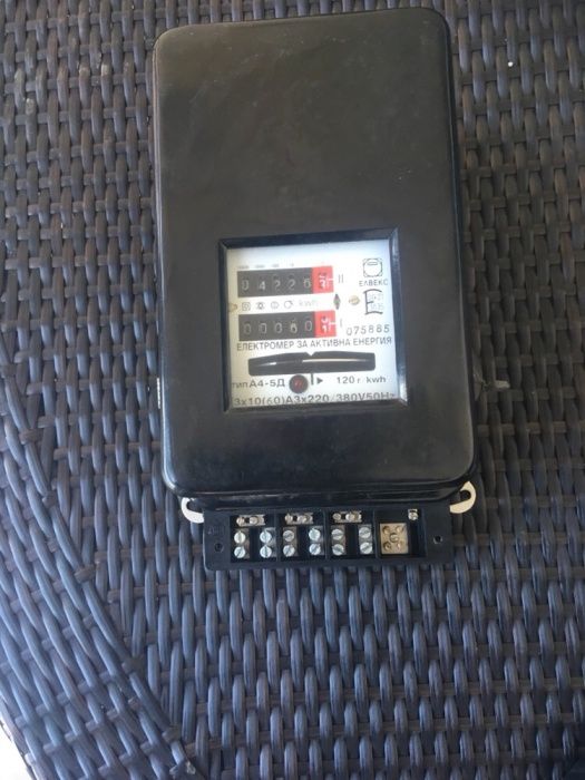 Трифазни електромери