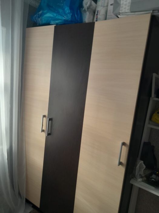 Продам Шкаф Спальный