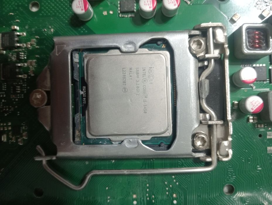 Срочно продается материнская плата