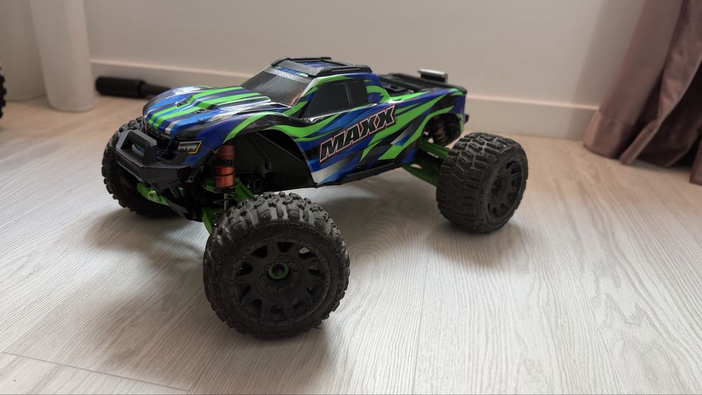 Traxxas maxx v2, widemaxx