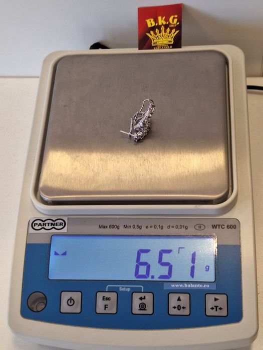 Cercei cu pietre prețioase din aur de 14K Amanet BKG