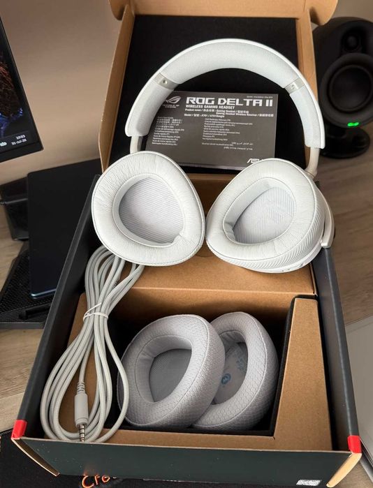 Casti Gaming ASUS ROG DELTA II 2.4Ghz/Bluetooth/Fir