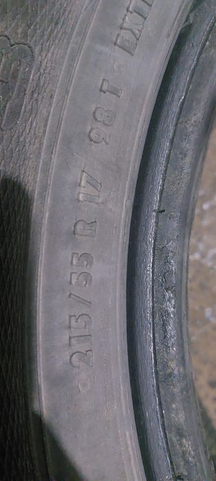 Комплект зимних шин