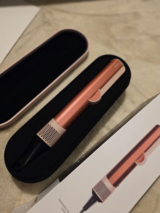 Dyson Airstrait преса за коса