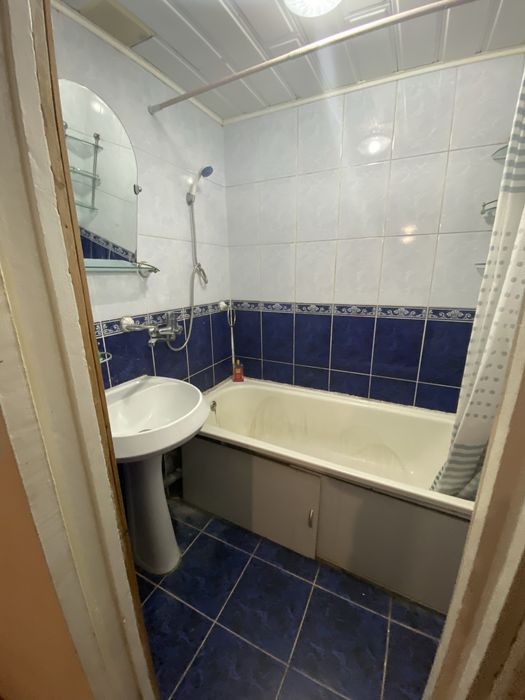 Сдам 2х комн квартиру