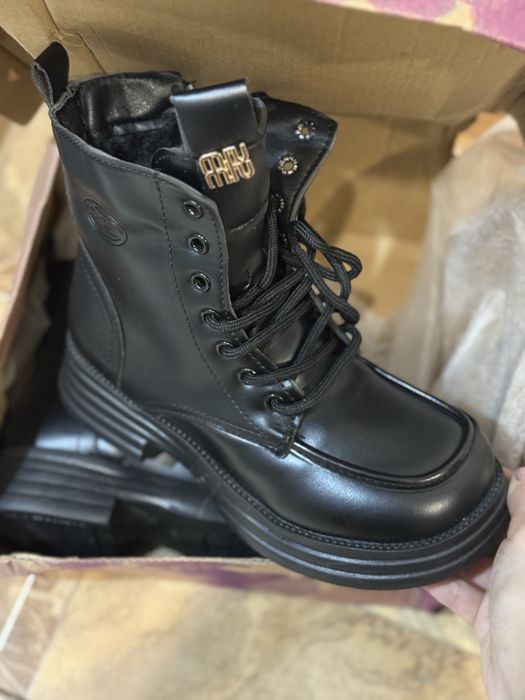 Продам новую обувь в коробке